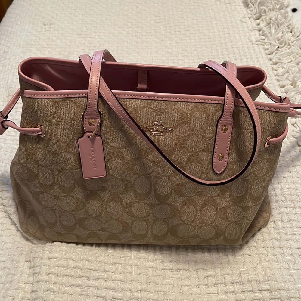 Tote bag